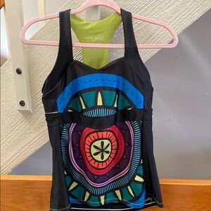 MOXIE Biking Company Tanktop with Bold Geometric Design